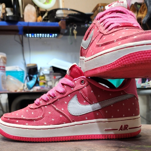 Nike af1 Valentine's day release - Picture 5 of 8
